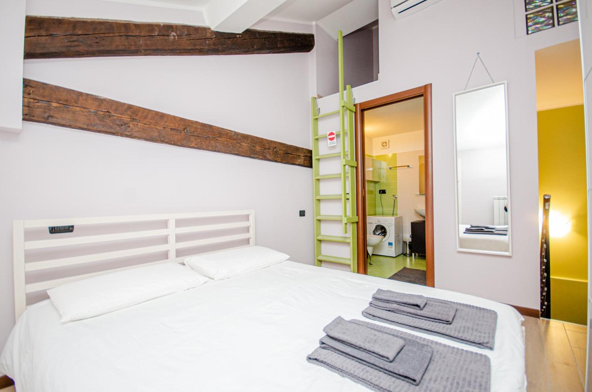 Pasteur Flat Milán
